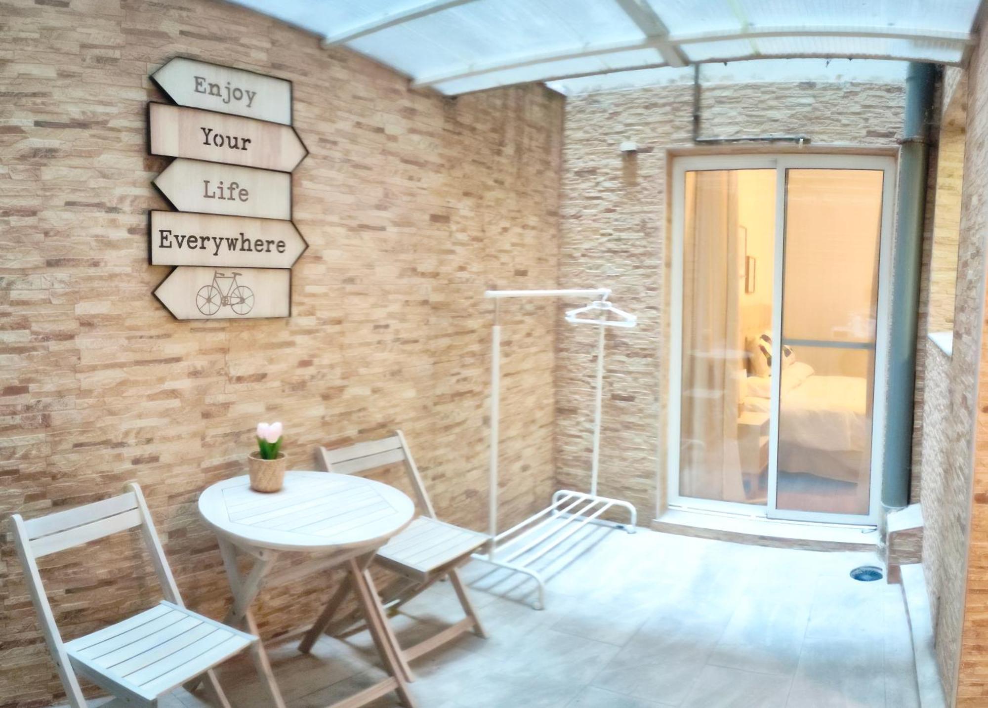 Valencia Leticia Apartment ภายนอก รูปภาพ