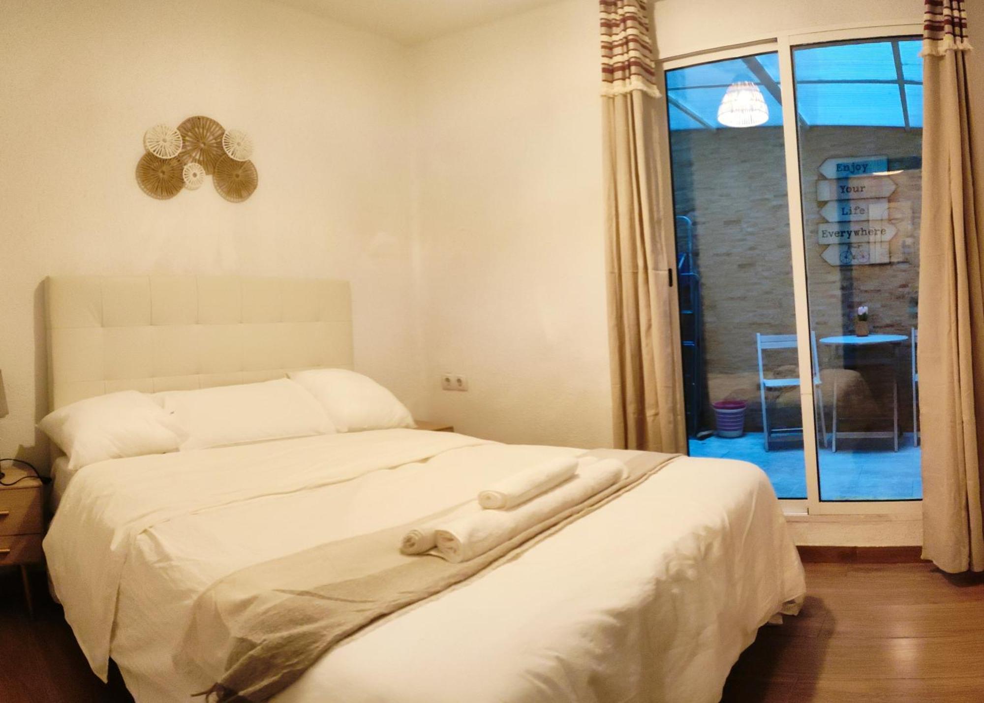 Valencia Leticia Apartment ภายนอก รูปภาพ